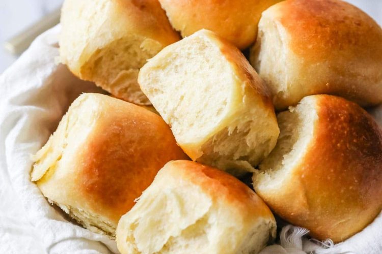 Sourdough-Dinner-Rolls-6-of-8